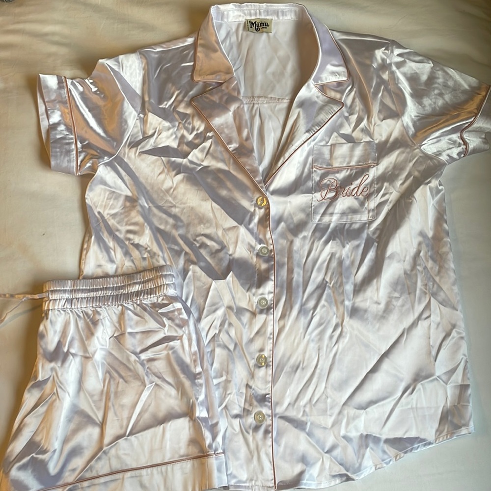 Show Me Your MuMu White Satin Pajama Set